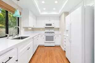 8877 Tulare Dr, Huntington Beach, CA 92646 - Photo 9