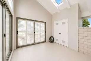 8877 Tulare Dr, Huntington Beach, CA 92646 - Photo 17