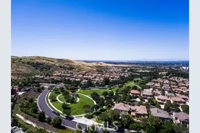 95 Canopy, Irvine, CA 92603 - Photo 49