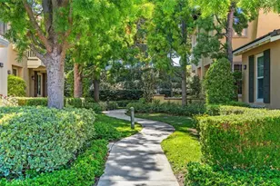 95 Canopy, Irvine, CA 92603 - Photo 3