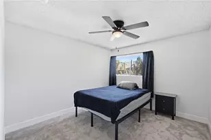 4305 Axminster, Bakersfield, CA 93307 - Photo 19