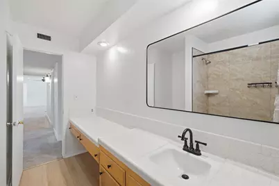 4305 Axminster, Bakersfield, CA 93307 - Photo 27