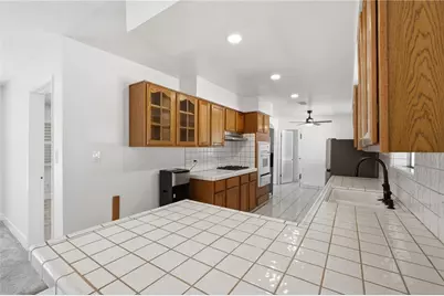 4305 Axminster, Bakersfield, CA 93307 - Photo 11