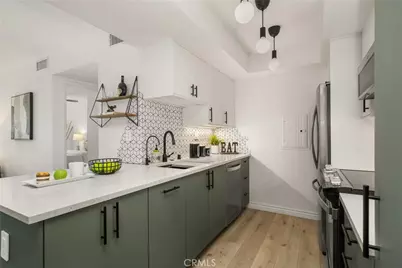 1351 N Crescent Heights Boulevard #313, West Hollywood, CA 90046 - Photo 9