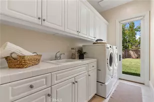 17351 Sagatuck Ln, Huntington Beach, CA 92649 - Photo 5