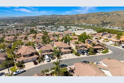 518 S Laureltree, Anaheim Hills, CA 92808 - Photo 3