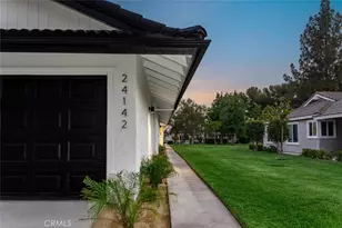 24142 Minnetonka Ln, Lake Forest, CA 92630 - Photo 3