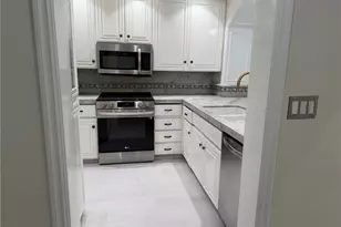 2253 Martin, Irvine, CA 92612 - Photo 33