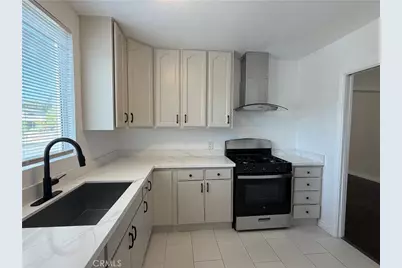 5445 Cartwright, Los Angeles, CA 91601 - Photo 9