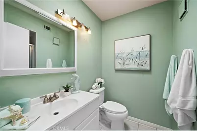 1100 Newport Avenue #404, Long Beach, CA 90804 - Photo 23