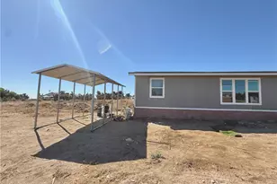 9589 Paramount, Phelan, CA 92371 - Photo 3