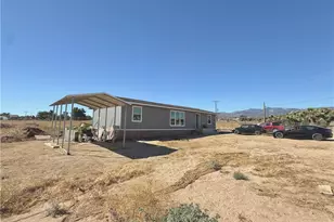 9589 Paramount, Phelan, CA 92371 - Photo 5