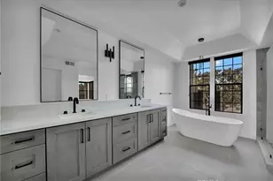 19 Sea Cove Ln, Newport Beach, CA 92660 - Photo 3