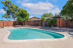 16570 Fairfax Dr, Fontana, CA 92336 - Photo 29