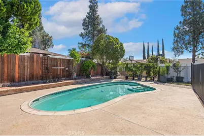 16570 Fairfax Drive, Fontana, CA 92336 - Photo 31