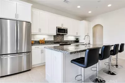 217 Primrose, Lake Forest, CA 92610 - Photo 7