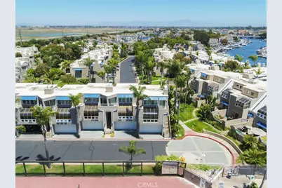 16102 Fame, Huntington Beach, CA 92649 - Photo 37