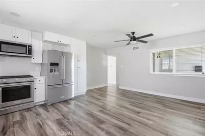 2964 Redwood, Costa Mesa, CA 92626 - Photo 15