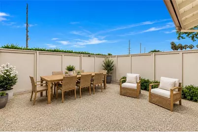9766 Verde Mar Drive, Huntington Beach, CA 92646 - Photo 7