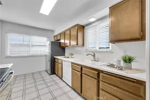 9766 Verde Mar Dr, Huntington Beach, CA 92646 - Photo 9