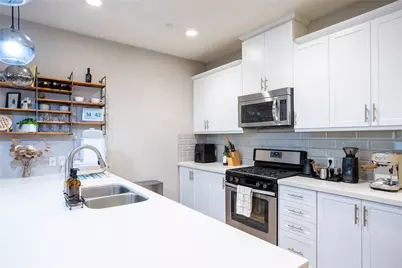 616 Trailblaze, Irvine, CA 92618 - Photo 9