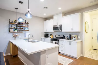 616 Trailblaze, Irvine, CA 92618 - Photo 7