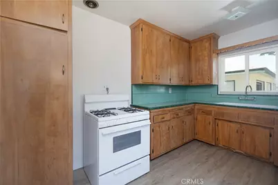 765 N Currier, Pomona, CA 91768 - Photo 37