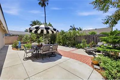 21061 Miramar Ln, Huntington Beach, CA 92646 - Photo 19