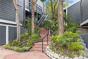 8206 Bridgepoint, Huntington Beach, CA 92646 - Photo 5