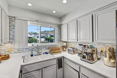 718 Calle Divino, San Clemente, CA 92673 - Photo 7