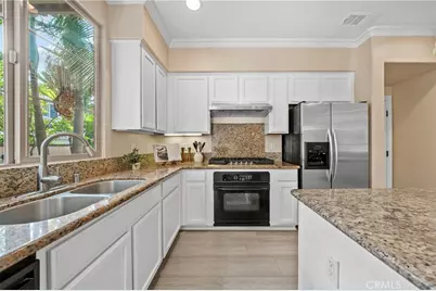 71 Sanctuary, Irvine, CA 92620 - Photo 17