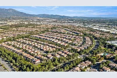 37 Caspian, Lake Forest, CA 92630 - Photo 7
