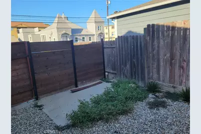 2828 E 10th, Long Beach, CA 90804 - Photo 13