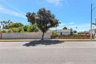 5702 Riviera Dr, Huntington Beach, CA 92647 - Photo 41