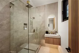 20703 Quedo Dr, Woodland Hills, CA 91364 - Photo 39