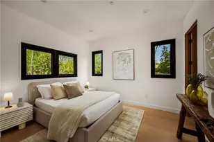 20703 Quedo Dr, Woodland Hills, CA 91364 - Photo 31