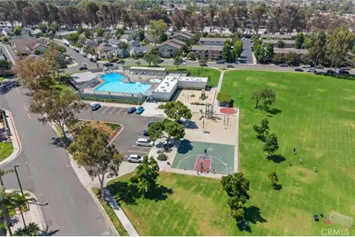 11 Halfmoon, Irvine, CA 92614 - Photo 43