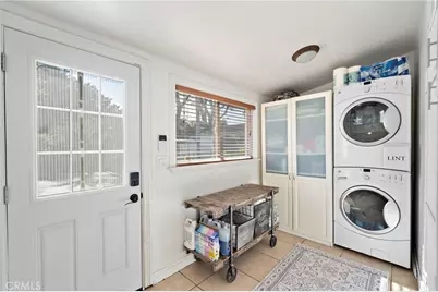 330 S Myrtle, Tustin, CA 92780 - Photo 17