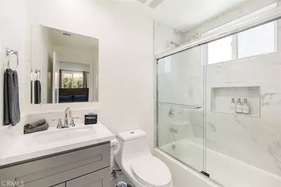 441 N Harvard Boulevard, Los Angeles, CA 90004 - Photo 25