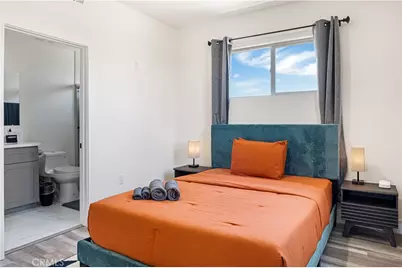 441 N Harvard Boulevard, Los Angeles, CA 90004 - Photo 31