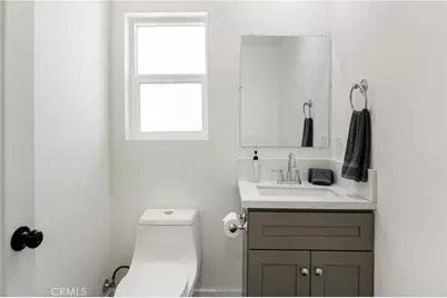 441 N Harvard Boulevard, Los Angeles, CA 90004 - Photo 11