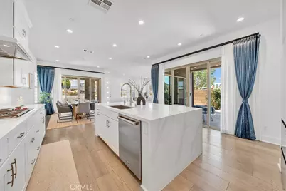 112 Sentosa, Irvine, CA 92618 - Photo 19