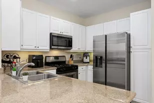3102 Watermarke Pl, Irvine, CA 92612 - Photo 3