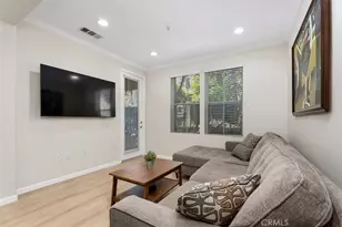 3102 Watermarke Pl, Irvine, CA 92612 - Photo 7