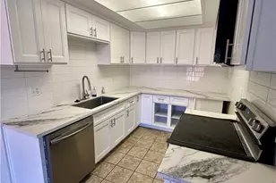 835 W Orangewood, Anaheim, CA 92802 - Photo 9