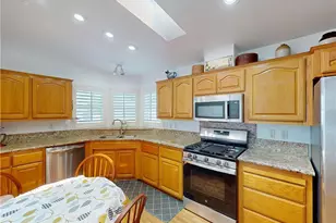 9850 Garfield Ave, Huntington Beach, CA 92646 - Photo 13