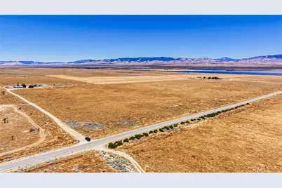 50851 W 170th Street, Lancaster, CA 93536 - Photo 5