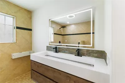 25045 Mackenzie, Laguna Hills, CA 92653 - Photo 11