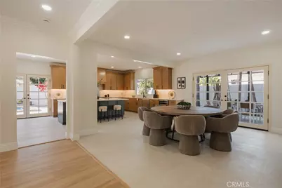 17182 Hillside Circle, Huntington Beach, CA 92649 - Photo 5