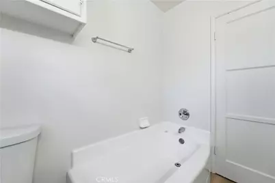 10255 Newville Avenue, Downey, CA 90241 - Photo 11